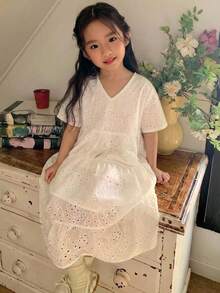 Dazy Kids 女童夏季新款镂空刺绣宽松休闲度假中长连衣裙太阳裙 - 白色 - 查看 5