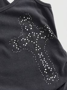 ROMWE Street Life Grunge十字印花水钻水洗紧身吊带背心 - 淺灰色 - 查看 4