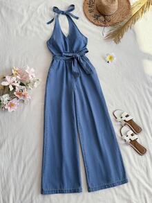 SHEIN Bộ jumpsuit denim ống rộng siêu dài, cổ yếm, hở lưng, buộc dây dành cho nữ - Màu xanh lam - Xem 2
