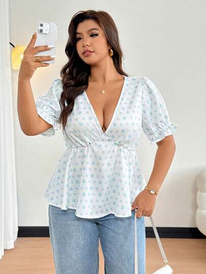 Easura Blusa estampada con cuello en V profundo, mangas con volantes y cintura ceñida para tallas grandes