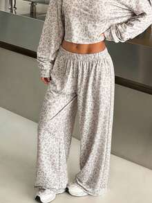 Muchica Women's Elastic Waist Casual Versatile Commuting Wide Leg Sweatpants Cheetah Print Bottoms Women's Leopard Print Wide-Leg Sweatpants - Multicolor - View 4