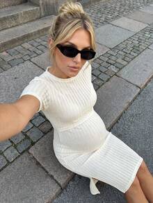MaterniWear 孕妇夏季休闲度假日常通勤纯色短袖哺乳连衣裙 - 米色 - 查看 10