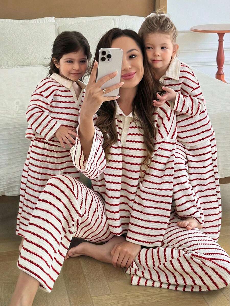 SHEIN Bộ áo thun polo tay dài kẻ sọc dễ thương thường ngày đa năng cho bé gái và quần cạp chun - Đỏ - Xem 1