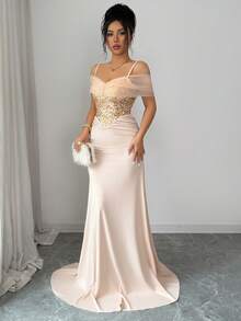 SHEIN Elenzya 女士优雅网纱亮片露肩蕾丝拼接荷叶边修身及地连衣裙 - 杏色 - 查看 6