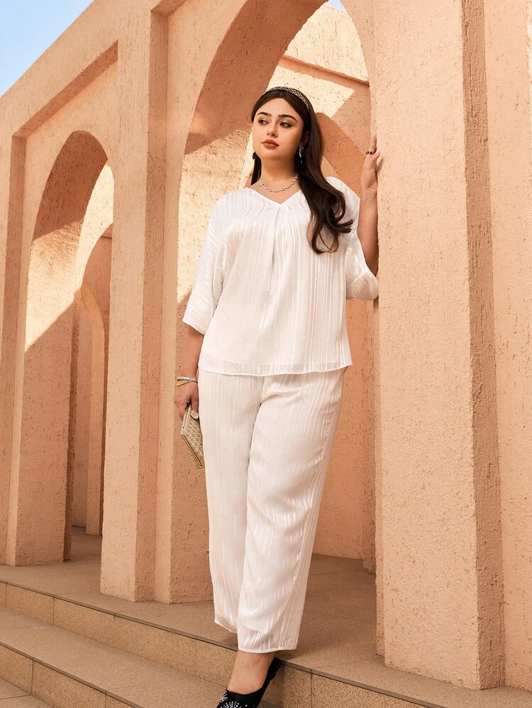 Plus Size Women's White Satin Sleep Set