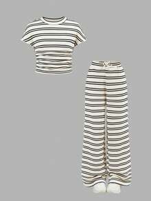 SHEIN Bộ đồ thể thao thường ngày thanh lịch dành cho bé gái tuổi teen, gồm áo tay ngắn xếp ly ôm sát người, chất liệu jacquard, kiểu dáng suông, thích hợp cho kỳ nghỉ. - trắng - Xem 10