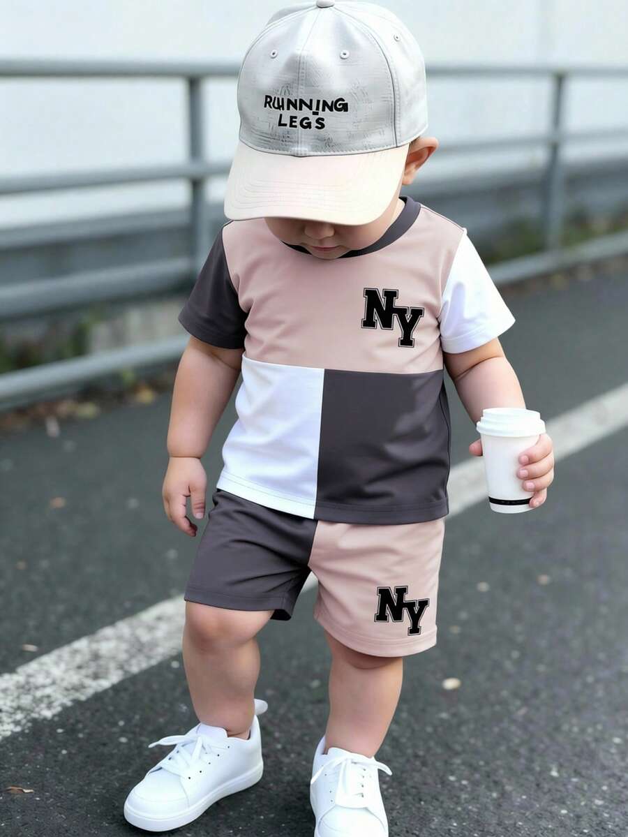 男婴两件套服装，时尚简约字母图案撞色圆领短袖T恤搭配撞色短裤，适合夏季外出穿着。 - 彩色 - 查看 1