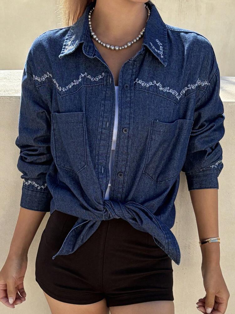 Women's Turndown Collar Long Sleeve Loose Casual Denim Blouse With Large Pockets And Floral Embroidery, Suitable For Urban Leisure And Vacation