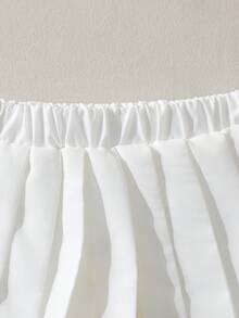 女婴夏季海军蓝和白色学院风刺绣polo衫搭配百褶裙套装，适合休闲外出、学校活动、家庭聚会、朋友聚会和舞蹈日穿着。 - 藍色 - 查看 8