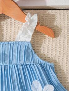 SHEIN Vintaside Kids 女婴浅蓝色可爱3D立体花朵荷叶边吊带连衣裙，适合夏季休闲、度假、甜美、优雅、通勤等场合穿着 - 藍色 - 查看 7