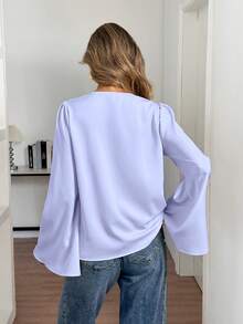 Elyressa Một quý cô dệt nên chiếc áo sơ mi thanh lịch và sành điệu để mặc đi làm vào mùa thu. - Màu xanh lam - Xem 2