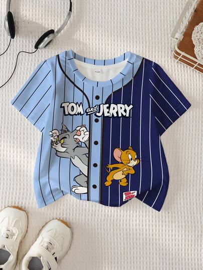 TOM & JERRY X SHEIN Áo thun bé trai kiểu dáng thường ngày kẻ sọc phối màu in hình hoạt hình, thích hợp cho mùa hè.