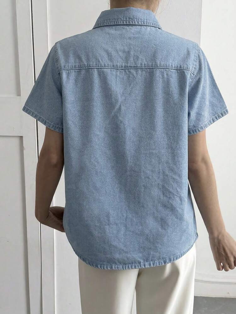 Women's Casual Denim Shirt With Lapel And Large Pockets