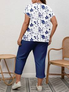 EMERY ROSE 两件套加大码女式蓝白树叶印花短袖上衣和裤子套装，适合度假穿着 - 彩色 - 查看 2