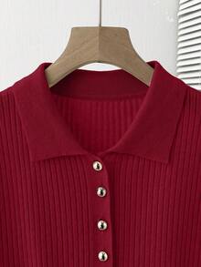 SHEIN Franclia 新款夏季休闲宽松百搭简约优雅柔软Polo衫，适合办公室、工作、通勤等场合，金属纽扣设计，修身剪裁，款式简洁大方，男女皆宜，极简女式开衫 - 紅色 - 查看 7