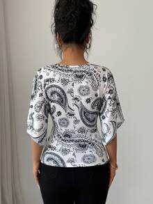 Elenzga 2026 Latest Elegant Women's Paisley Print V-Neck Batwing Sleeve Casual T-Shirt, Suitable For Daily Wear, Beach, Vacation, Commuting - Multicolor - View 2