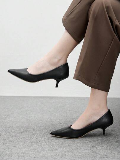CUCCOO BIZCHIC Tacones de oficina de moda simples de tacón de aguja y puntiagudos para uso diario de las mujeres, color negro