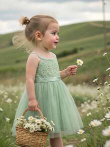 SHEIN 优雅可爱的绿色蕾丝网纱吊带连衣裙/连体衣 - 綠色 - 查看 2