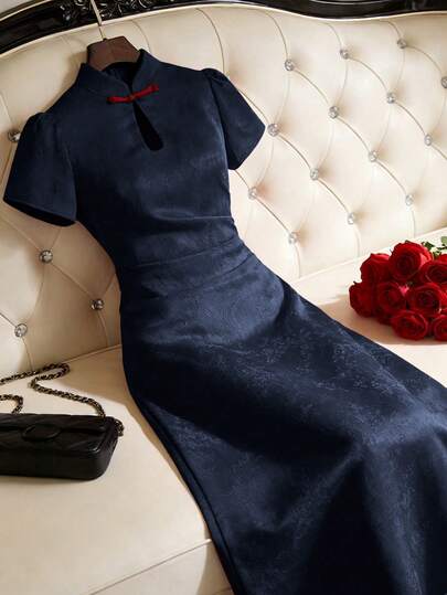 Franclia Đầm satin jacquard màu đỏ thanh lịch cài cúc phía trước dành cho nữ, thích hợp cho lễ đón năm mới.