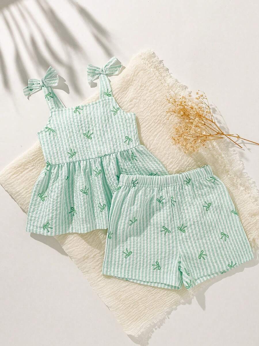 SHEIN 2件套女婴幼儿/新生儿0-3岁休闲日常可爱度假条纹蝴蝶结装饰吊带背心+短裤套装,春夏款 - 綠色 - 查看 1