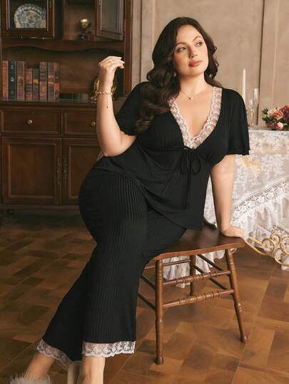 Côtesoire French Romantic Elegant Contrast Color Charming Lace Patchwork Ruffle Hem Short Sleeve V-Neck Button Comfortable Loose Knit Wedding Season Plus Size Pajama Set