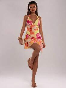 SHEIN BAE 春夏休闲度假露背吊带不对称下摆连衣裙，适合春夏度假、姐妹度假、海滩度假、海滩旅行、音乐节、Y2K风格，性感可爱，印花度假连衣裙 - 淺粉色 - 查看 1