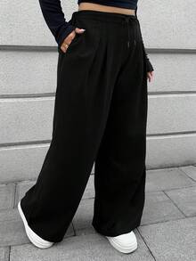 Dazy Plus Quần dài công sở dáng rộng ống đứng kẻ sọc cỡ lớn có dây rút trang trí - màu đen - Xem 5