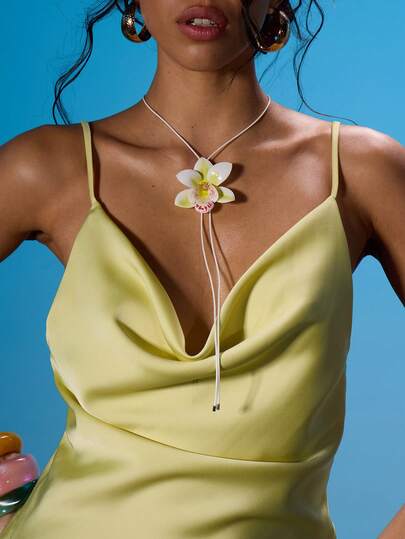 MUSERA Collar con colgante de flor de hibisco tropical, perfecto para primavera, verano, playa, festival y uso diario
