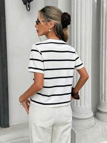 SHEIN Frenchy 女士圆领条纹休闲百搭日常短袖T恤 - 黑與白 - 查看 2