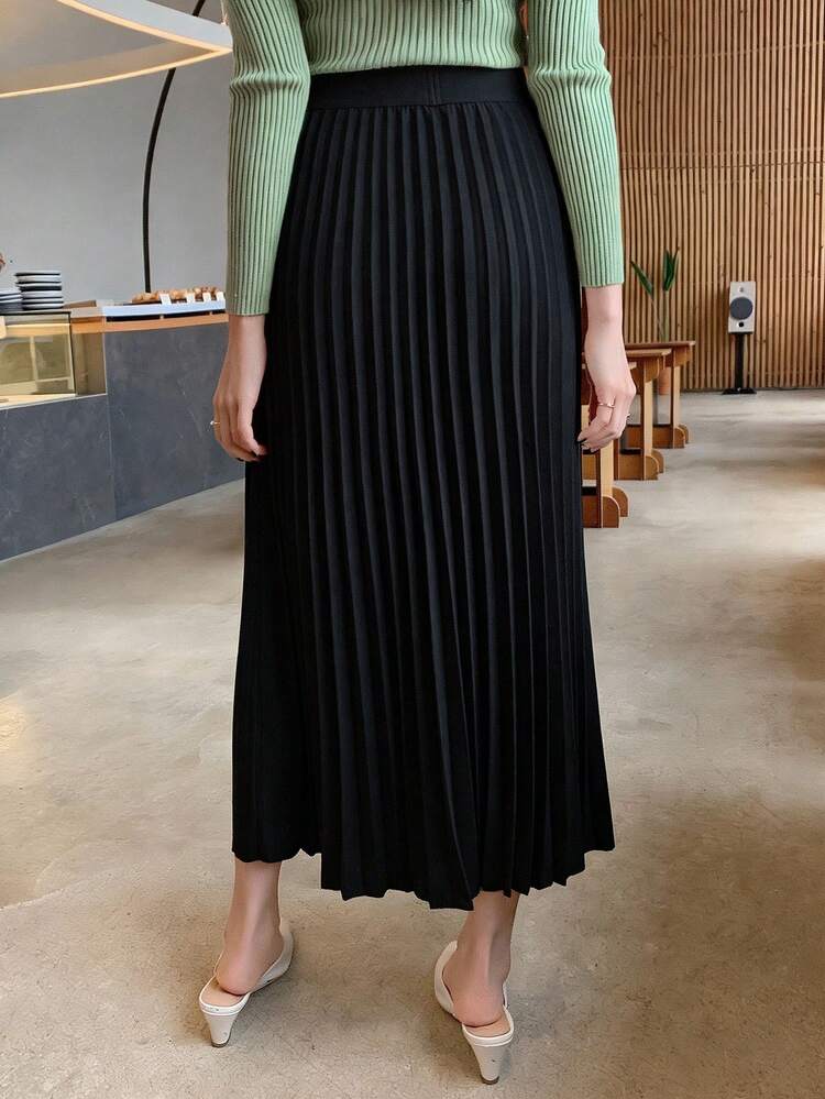 Solid Color Elegant Pleated Women's Skirt, Spring/Summer