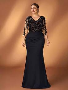 Serin Robe élégante, romantique et luxueuse de grande taille avec col en maille contrastée, col en V profond, élastique tricoté, appliques florales plissées et ourlet sirène. Convient pour soirée, fête des célibataires, rendez-vous, bal, vacances, mariage, robe de mère de la mariée - Noir - Voir 4