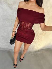 SHEIN PETITE 女士性感优雅露肩腰部镂空透视蕾丝撞色网纱迷你连衣裙 - 酒紅色 - 查看 3