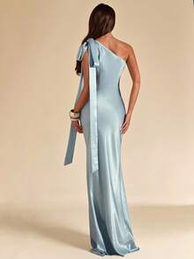 SHEIN BAE Đầm satin màu xanh băng giá với thiết kế cổ bất đối xứng, thanh lịch, thích hợp cho khách dự đám cưới, phù dâu hoặc các buổi tiệc xã giao. - Màu xanh lam - Xem 1