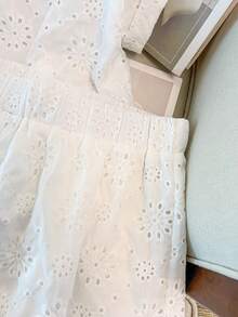GlowEve CURVE Plus Size Women's Casual Solid Color Hollow Out Embroidery Shirt And Shorts 2-Piece Set, Spring/Summer - White - View 4