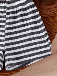 SHEIN 2pcs Toddler Infant Baby Boys Fashion Black & White Striped Waffle Knit Fabric Pocket Round Neck Short Sleeve T-Shirt And Black Elastic Waist Shorts Set, Summer Baby Summer Outfit Boy Baby Boy Summer Clothes Toddler Summer Outfits Baby Boy Striped Outfit Matching Striped Set Two Piece Summer Sets Toddler Set Stripe Set - Black and White - View 8