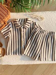 SHEIN Bộ 2 món đồ cho bé trai mùa hè, gồm áo sơ mi ngắn tay kẻ sọc và quần short cạp chun. - Nhiều màu - Xem 6