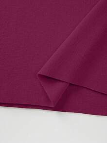 Ellegaria. 新款复古浪漫度假欧美风高端设计方领露背性感米色针织修身中长连衣裙，饰有精致荷叶边下摆，无袖，休闲百搭；简约纯色个性高腰紧身派对鸡尾酒会针织毛衣连衣裙，女士款 - 酒紅色 - 查看 4