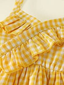 SHEIN Playful Pals 2 件套女婴春夏休闲风格纯色无袖吊带上衣和蝴蝶结装饰短牛仔裤 - 黃色 - 查看 5