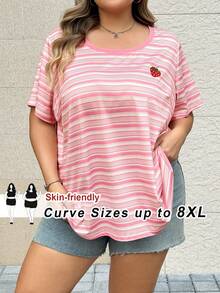 SHEIN CURVE+ 彩色条纹数码印花草莓刺绣休闲宽松甜美T恤，适合大码女性 - 粉色 - 查看 4