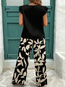 EMERY ROSE Conjunto de 2 piezas para mujer talla grande, blusa de cuello redondo de unicolor y pantalones de pierna ancha con estampado total, uso casual diario - Multicolor - Ver 2