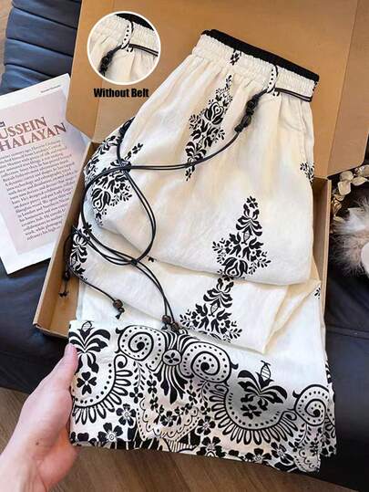 SHEIN PETITE CURVE Quần ống rộng in họa tiết dáng suông thoải mái dành cho nữ cỡ lớn, cạp chun co giãn, kiểu dáng thường ngày.