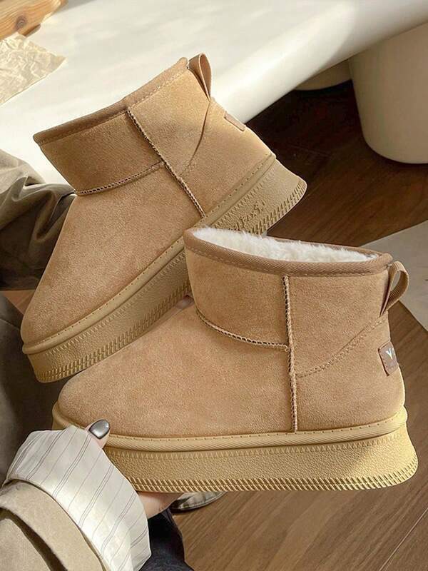 ISPORTE Botas de nieve para mujer para otoño/invierno. Botas clásicas de tobillo en color liso. Botas de punta redonda con tacón grueso y suela de goma antideslizante. Forro cálido, resistente a las manchas y duradero, cómodas y ligeras, sencillas y versátiles. Combinan practicidad y estilo, adecuadas para los desplazamientos diarios y las actividades al aire libre.