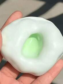 一款全新的可塑，柔软Q弹，超薄可挤压，可爱，柔软蓬松，触感极佳，适合作为生日、感恩节、万圣节、愚人节和圣诞节礼物。 - 彩色 - 查看 5