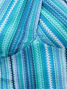 Nöista Áo len dệt kim kẻ sọc với họa tiết màu xanh dương đại dương, thiết kế chéo phía trước thanh lịch và cổ cao. Lý tưởng cho những ngày hè, kỳ nghỉ, lễ hội và mùa xuân hè. - màu xanh lá - Xem 7