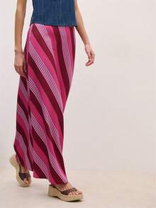 Nöista Chân váy maxi kẻ sọc. Họa tiết kẻ sọc chéo nổi bật dọc theo gấu váy. Thích hợp cho mùa xuân, mùa hè, đi nghỉ mát, du lịch, mặc ngoài, đi biển, hoặc mặc hàng ngày. - Nhiều màu - Xem 3