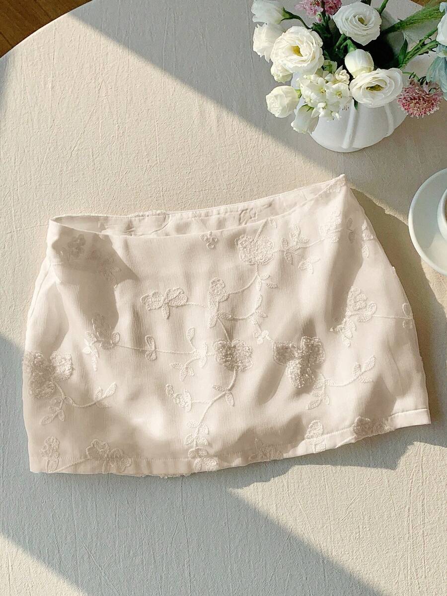 Comfortcana Women's White Embroidered Elegant Pencil Skirt For Commuting - Apricot - View 1