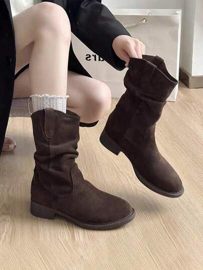 ISPORTE Nuevas botas de mujer de media pantorrilla plisadas, botas occidentales de ante vintage marrón de tacón grueso casual para otoño e invierno,cómodas y planas para exteriores,de moda para fiestas