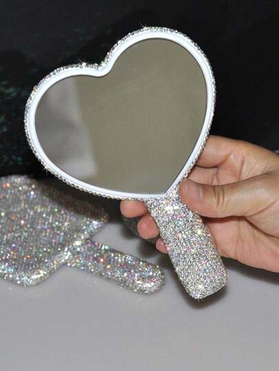 1pc Diamond-Encrusted Heart Shaped Makeup Mirror, Heart Shaped Compact Makeup Mirror With Handle Rhinestone Handheld Purse Mirror For Women Luxurious Bling Bling Crystal Rhinestone Handle Mirror For Travel, Home Or As A Gift, Halloween Decor, Back To School, Supplies School, School Stuff, Fall Decor Home Decor Room Decor School Supplies