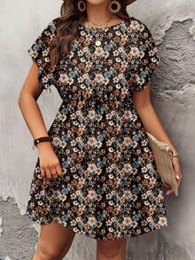 SHEIN LUNE Casual Minimalist Vintage Ditsy Floral Pattern Loose Round Neck Short Sleeve Plus Size Dress, Suitable For Spring & Summer - Multicolor - View 4
