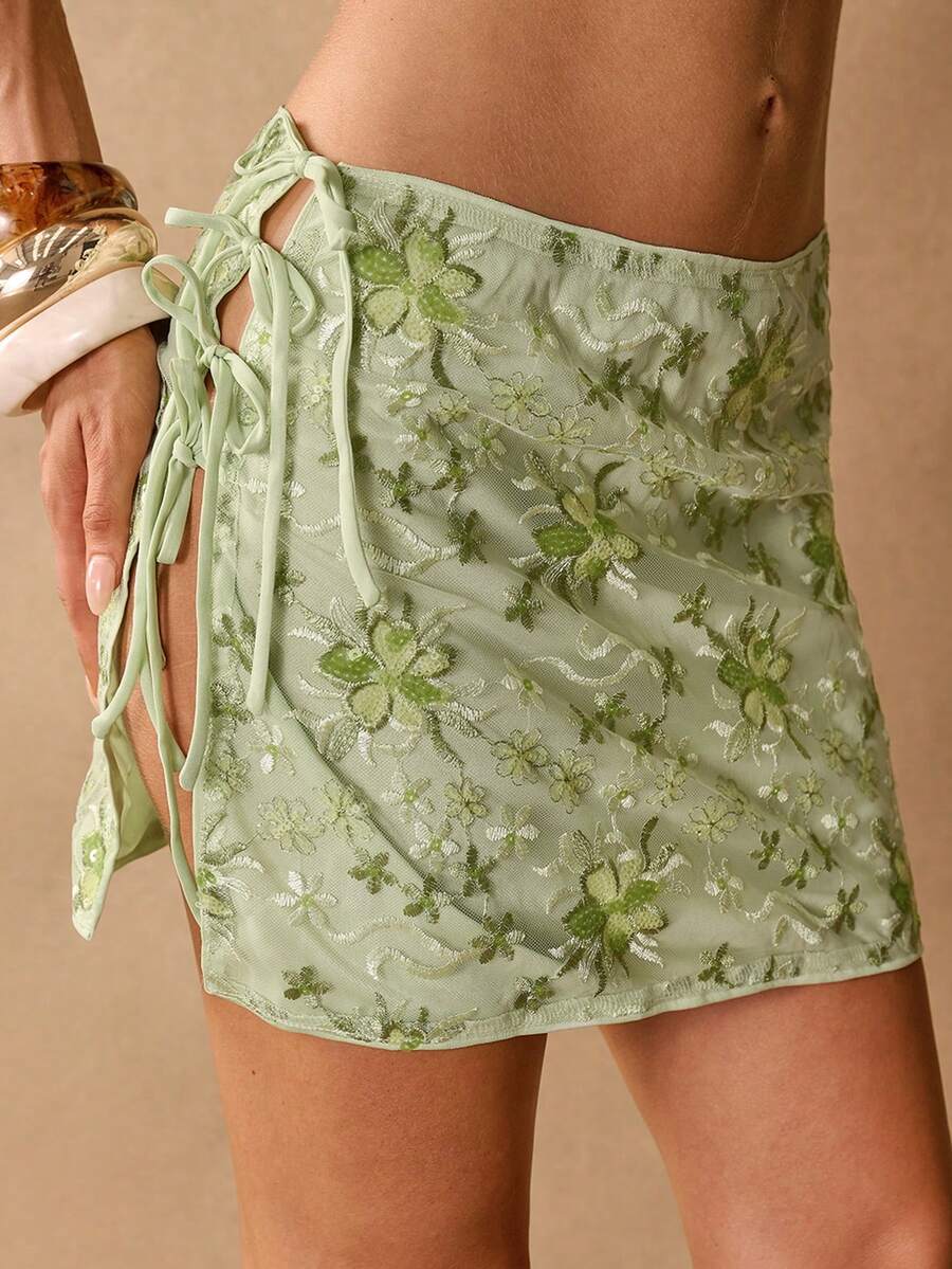 SHEIN BAE 女士花卉纹理优雅清爽迷你裙 - 綠色 - 查看 1